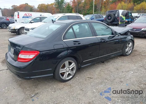 2010 Mercedes-Benz C 300 Luxury 4Matic/Sport 4Matic из США, поврежденный, VIN WDDGF8BB7AF439372